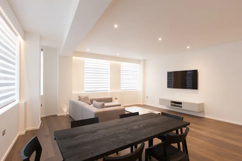 Dining room at Farringdon open-plan apartment , D2502 (photo 7)