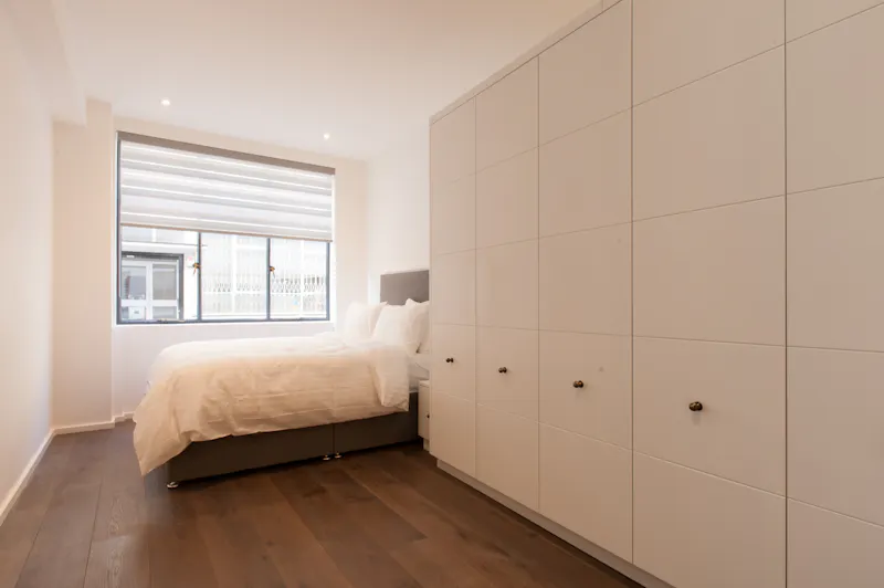 Bedroom at Farringdon open-plan apartment , D2502 (photo 13)