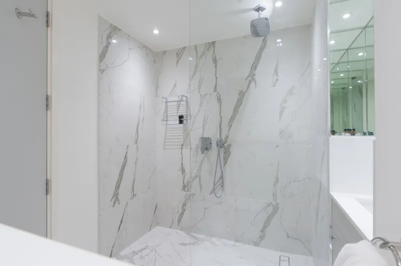 Wetroom at Farringdon open-plan apartment , D2502 (photo 19)