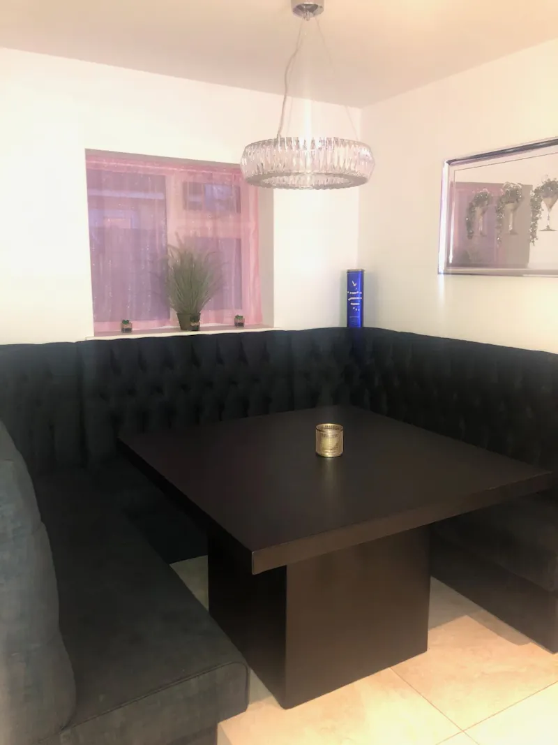 Dining room at Modern 4 bed Sawbridgeworth, D2540 (photo 3)
