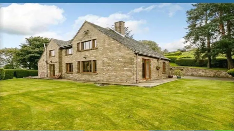 Large detached house Marsden, D2527 (photo 27)