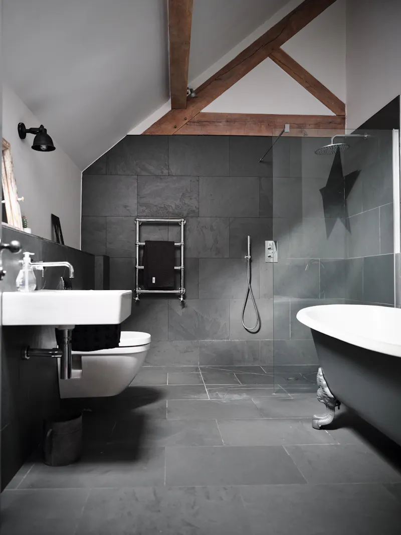 Beams at Converted barn in Shiplake, D2258 (photo 60)