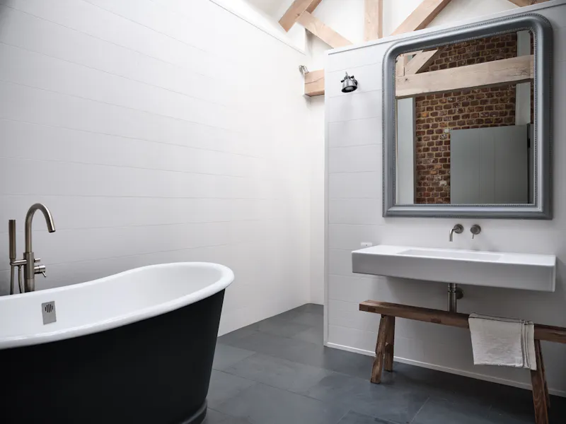 Beams at Converted barn in Shiplake, D2258 (photo 49)