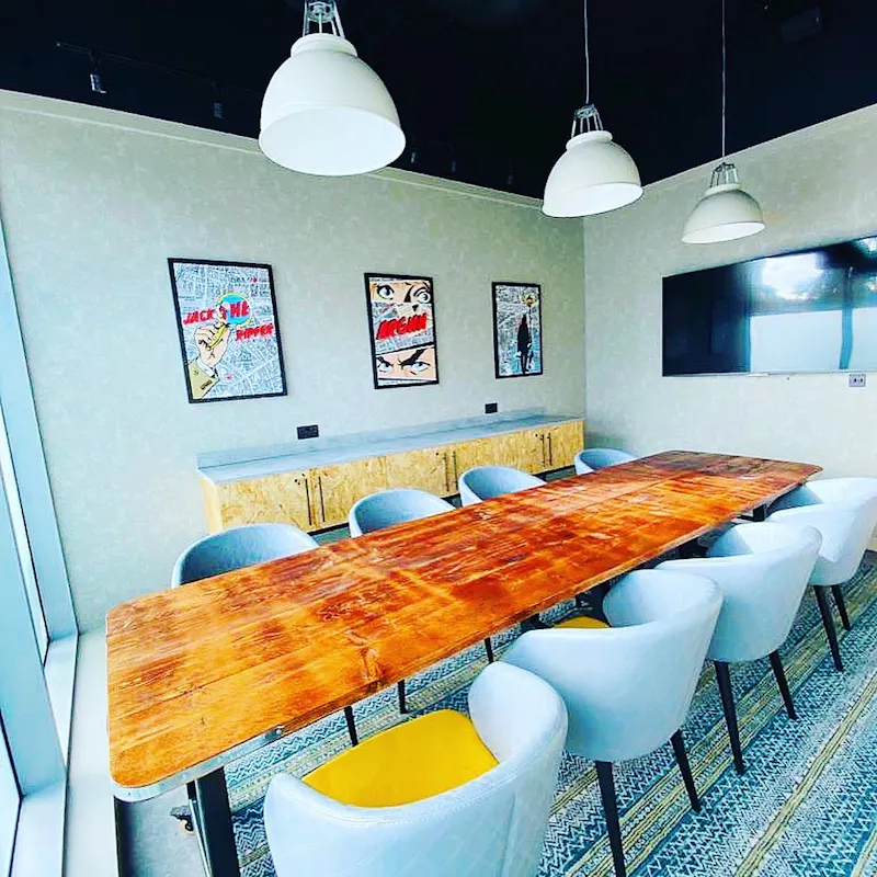 Boardroom at Modern hotel in Whitechapel, R843 (photo 12)