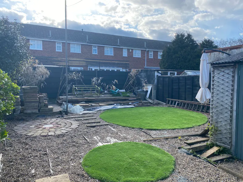 Garden at 1930's semi in Abbey Wood, D2545 (photo 41)
