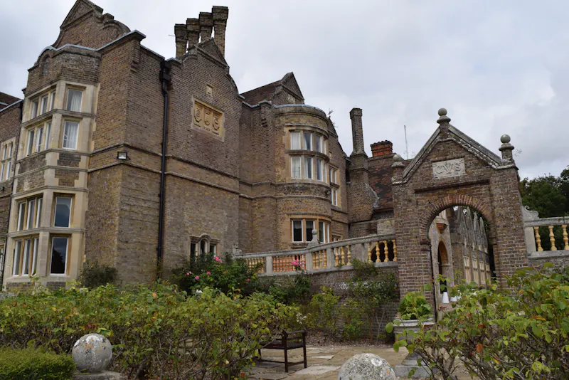 Victorian manor & school, J221 (photo 55)