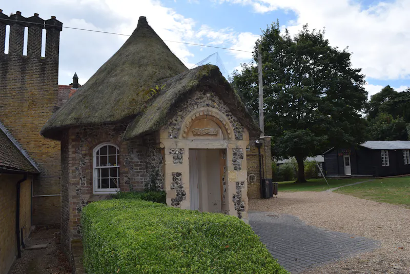 Victorian manor & school, J221 (photo 50)