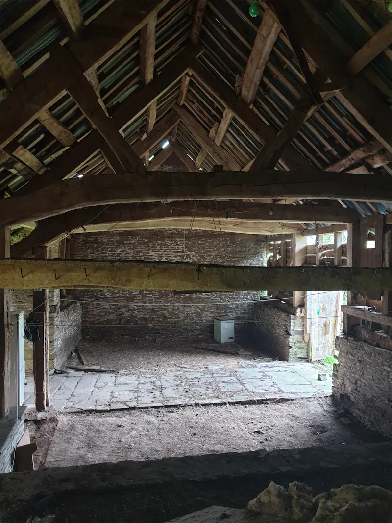 Beams at Stone house & outbuildings Hay, L726 (photo 9)