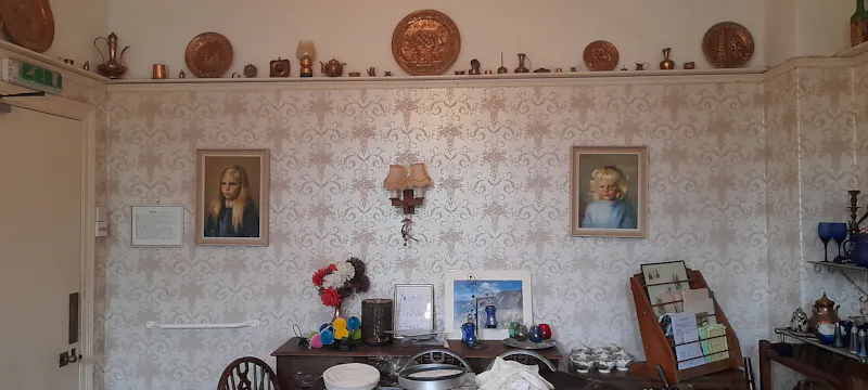 Dining room at Edwardian manor home Cornwall, E488 (photo 3)