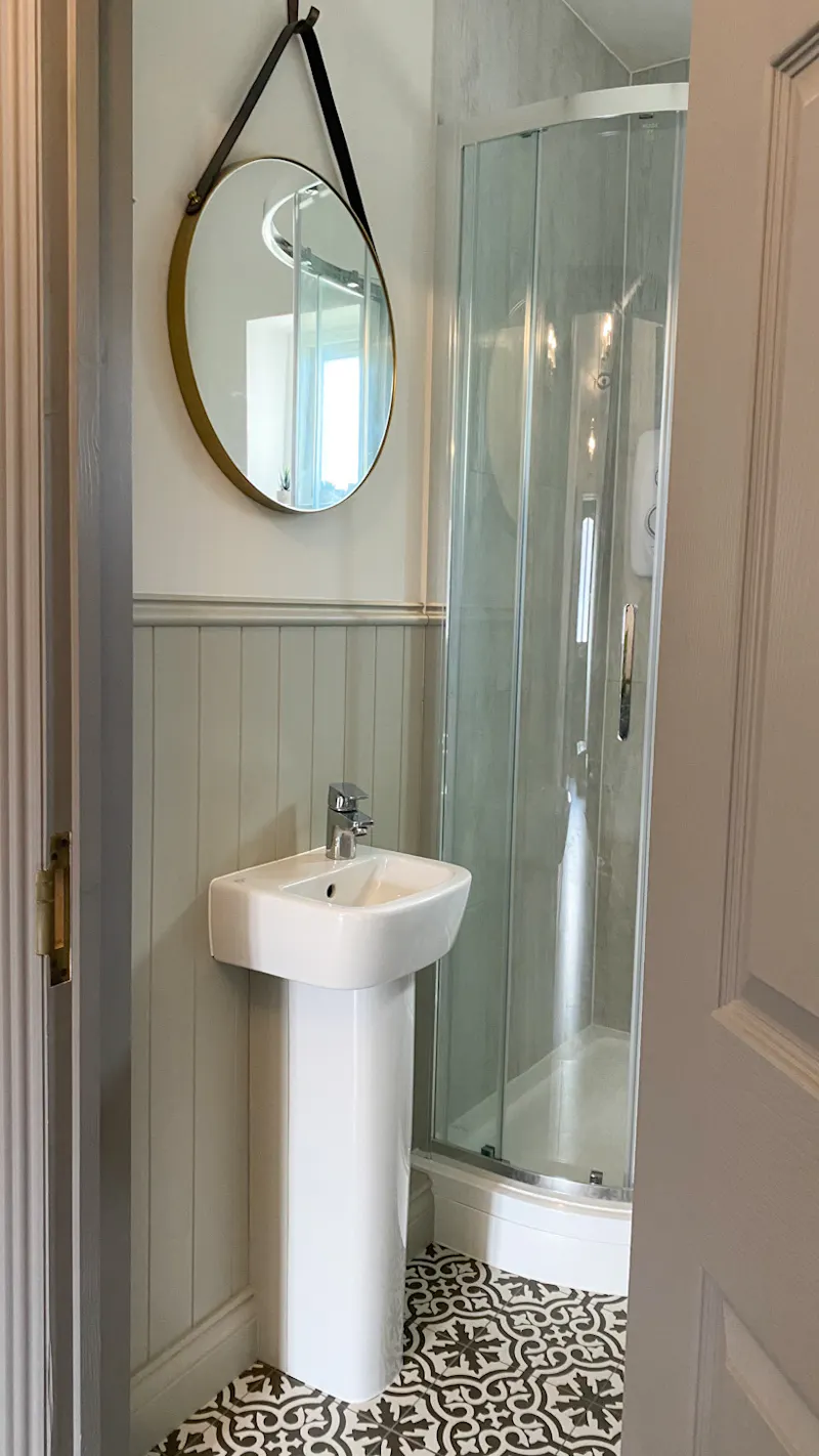 Bathroom at Renovated bungalow in Mursley, D2491 (photo 27)