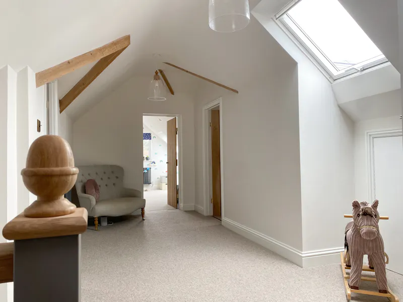 Landing at Renovated bungalow in Mursley, D2491 (photo 15)