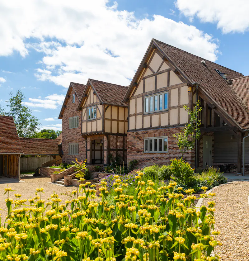 Modern farmhouse in Newbury, L719 (photo 22)