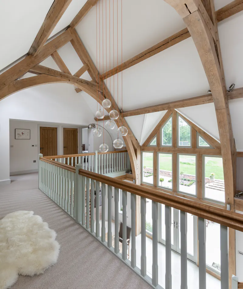 Landing at Modern farmhouse in Newbury, L719 (photo 12)