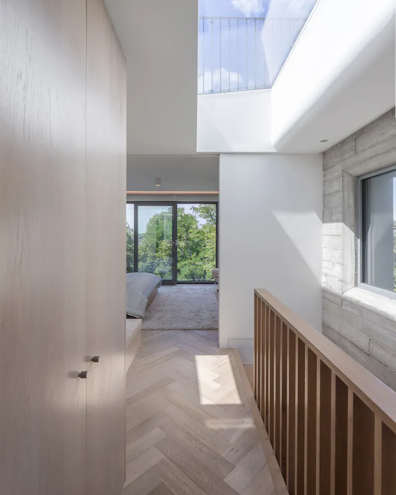 Striking modern Dulwich house, D2507 (photo 14)