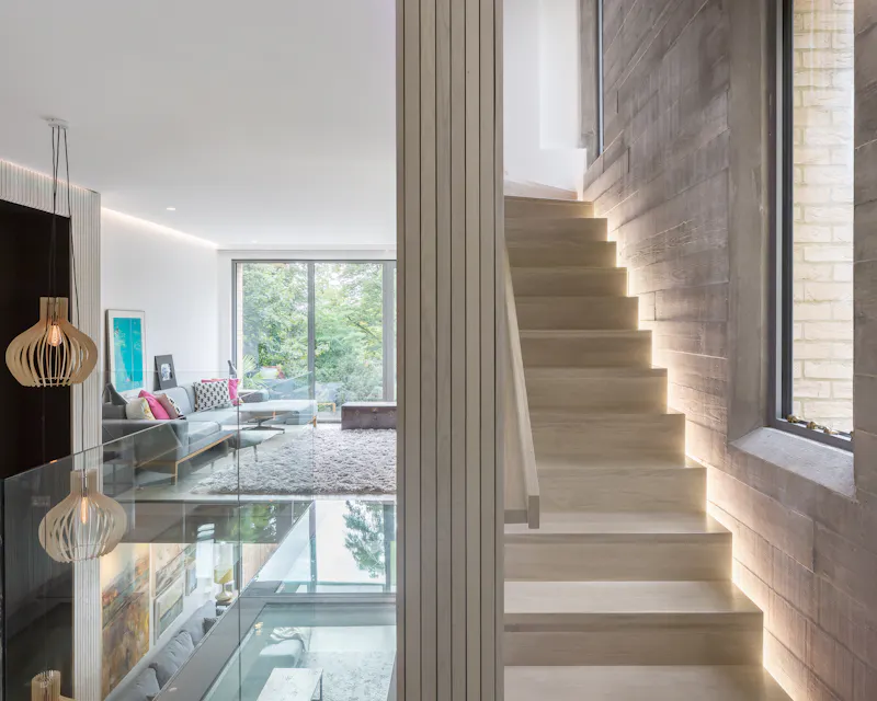 Staircase at Striking modern Dulwich house, D2507 (photo 5)