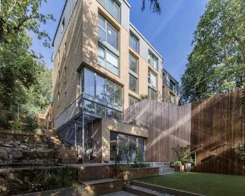 Striking modern Dulwich house, D2507