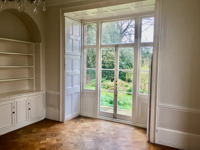 Huge vacant Dulwich house, A1435 (photo 14)
