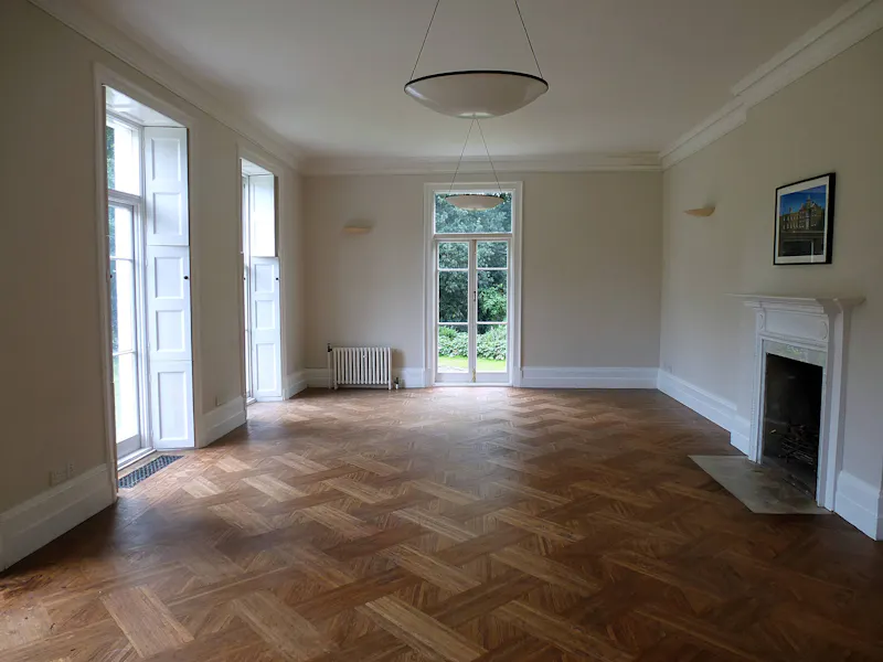 Fireplace at Huge vacant Dulwich house, A1435 (photo 15)