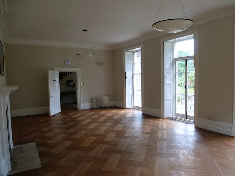 Huge vacant Dulwich house, A1435 (photo 16)
