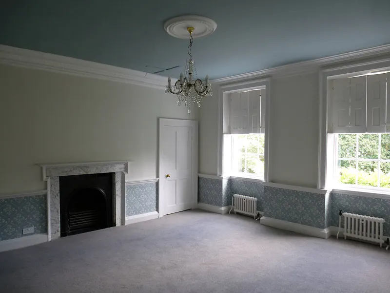 Fireplace at Huge vacant Dulwich house, A1435 (photo 20)