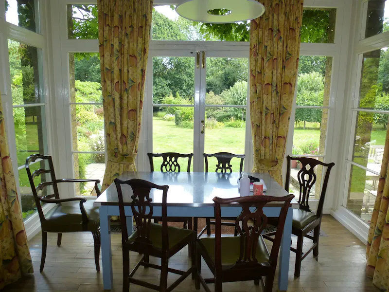 Dining room at Huge vacant Dulwich house, A1435 (photo 26)
