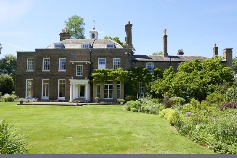 Huge vacant Dulwich house, A1435 (photo 56)