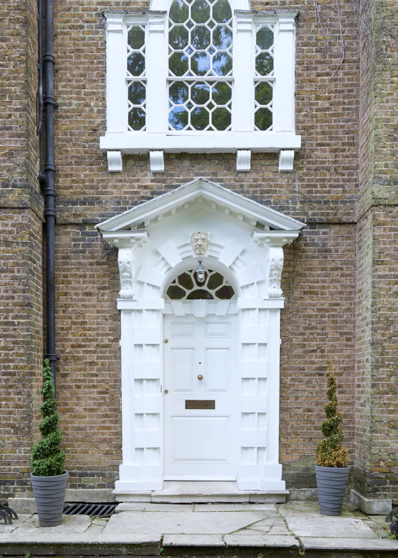 Huge vacant Dulwich house, A1435 (photo 4)