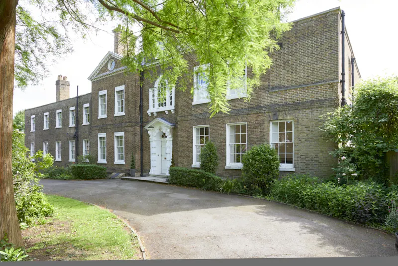 Huge vacant Dulwich house, A1435 (photo 66)