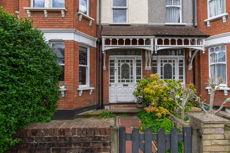Colourful flat in Palmers Green, B1959 (photo 1)