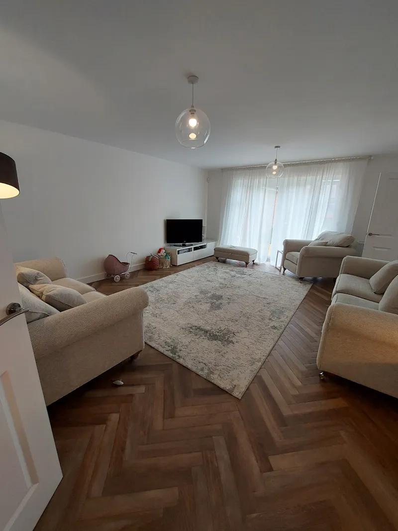 Living Room at Suburban family home Hook, D2526 (photo 17)