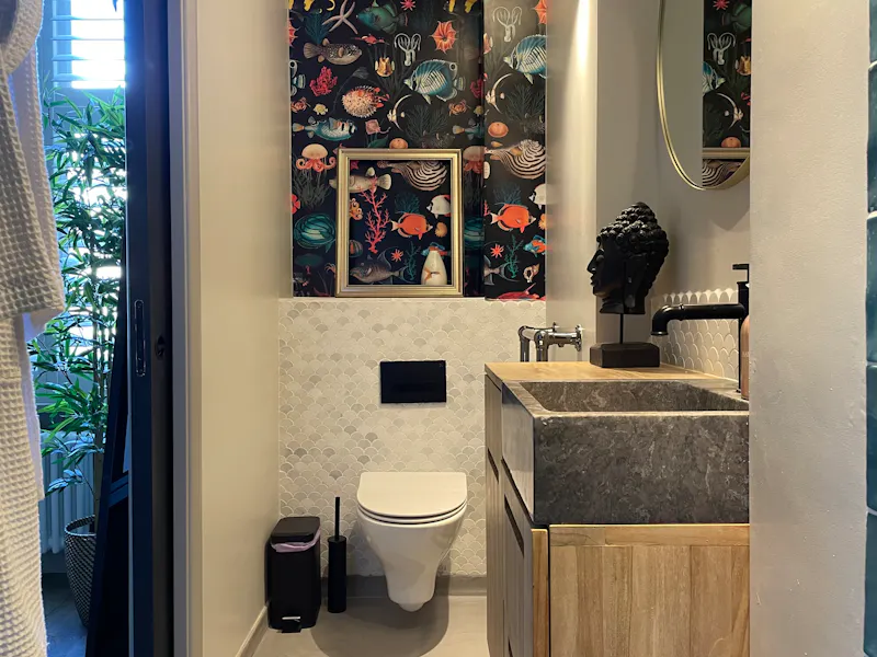 Bathroom at Hove Beachfront Flat, F1210 (photo 19)