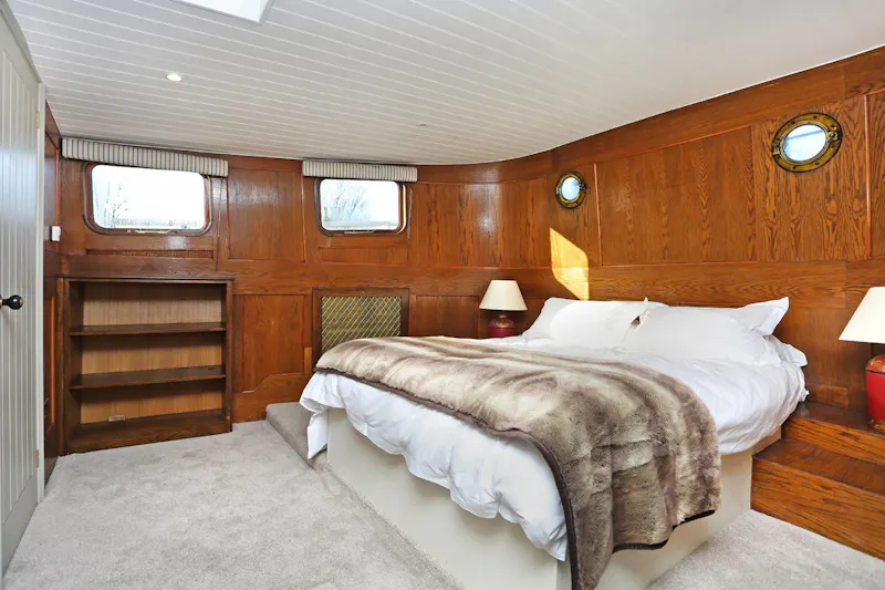 Battersea houseboat, HSE27 (photo 11)