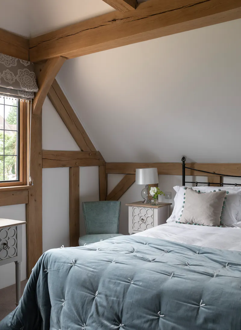 Bedroom at Modern Woldingham house, D2494 (photo 22)