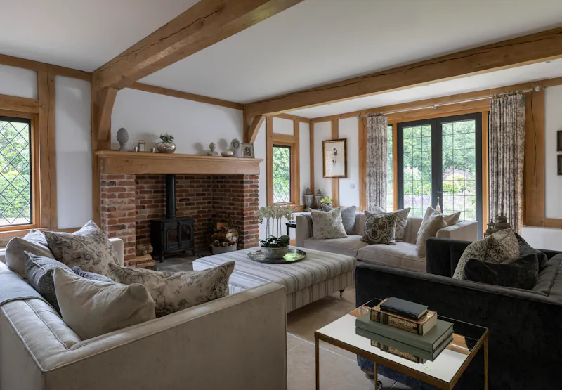 Living Room at Modern Woldingham house, D2494 (photo 7)