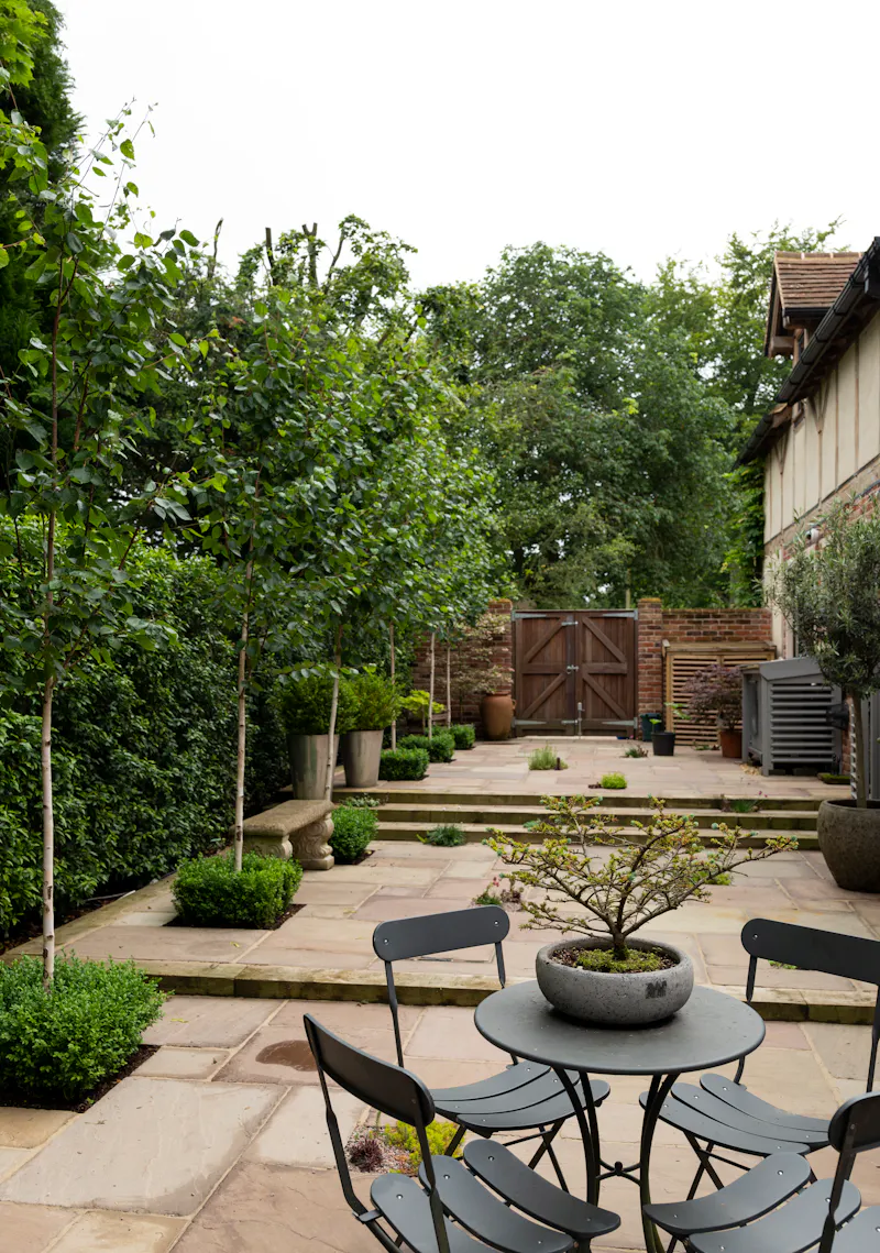 Terrace/Patio at Modern Woldingham house, D2494 (photo 30)