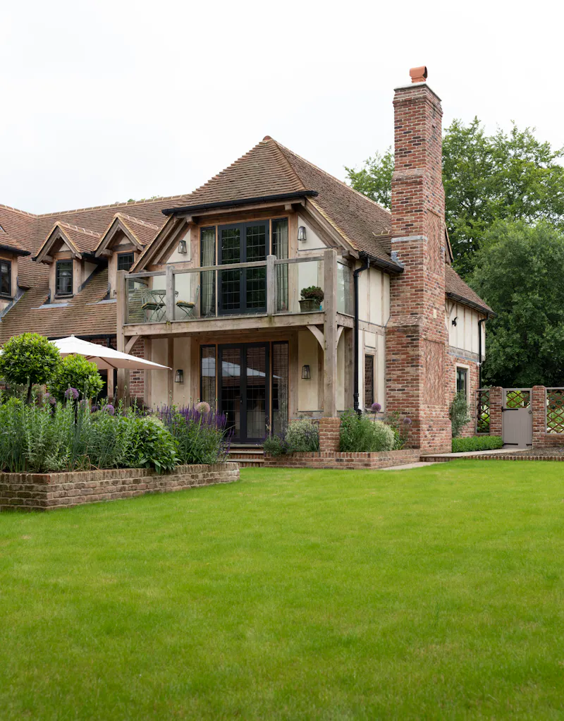 Modern Woldingham house, D2494 (photo 47)