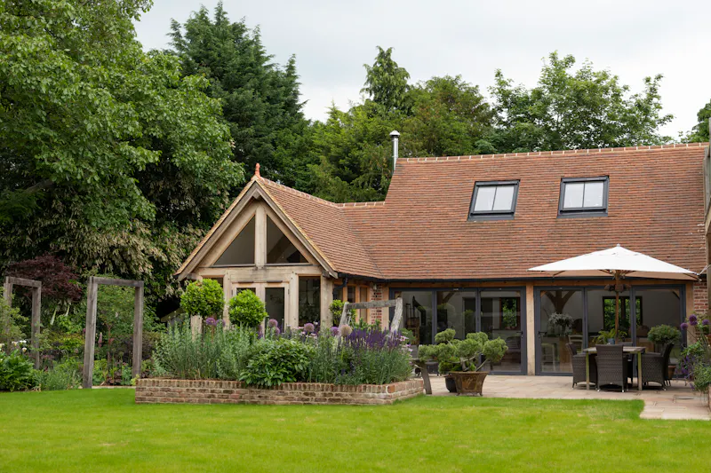 Modern Woldingham house, D2494 (photo 61)