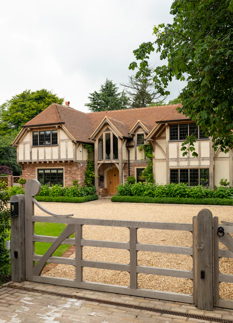 Modern Woldingham house, D2494 (photo 75)