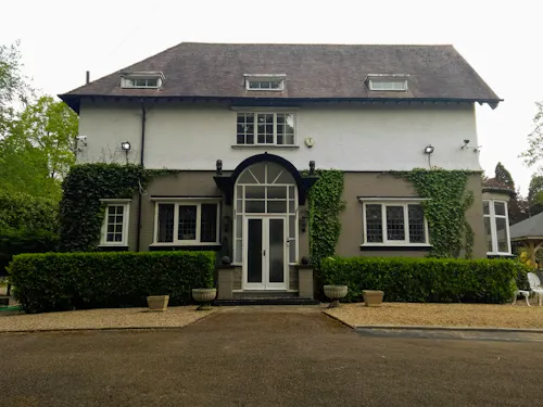 Leicestershire country house, E485