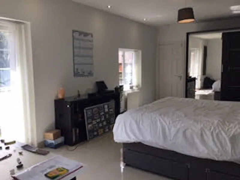 Bedroom at Leicestershire country house, E485 (photo 15)