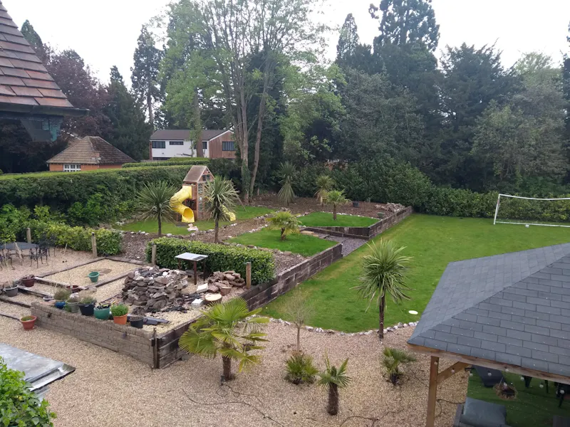 Garden at Leicestershire country house, E485 (photo 29)