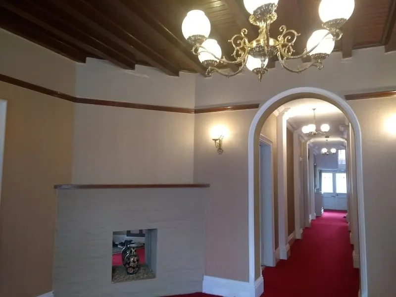Corridor at Leicestershire country house, E485 (photo 10)