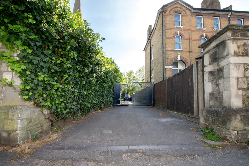 Minimal Herne Hill House , K389 (photo 59)