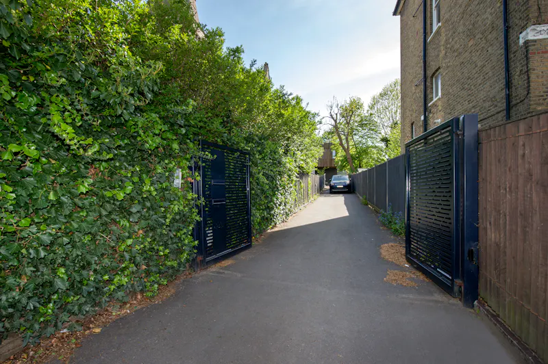 Minimal Herne Hill House , K389 (photo 58)
