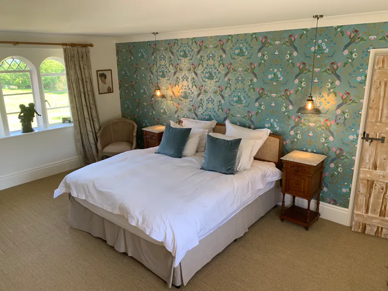 Bedroom at Georgian house near Ashford, A1553 (photo 16)