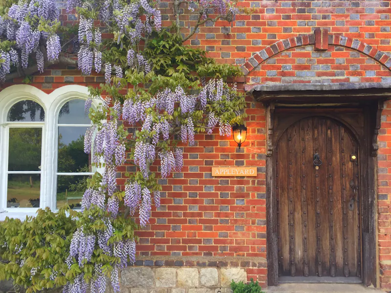Georgian house near Ashford, A1553 (photo 21)