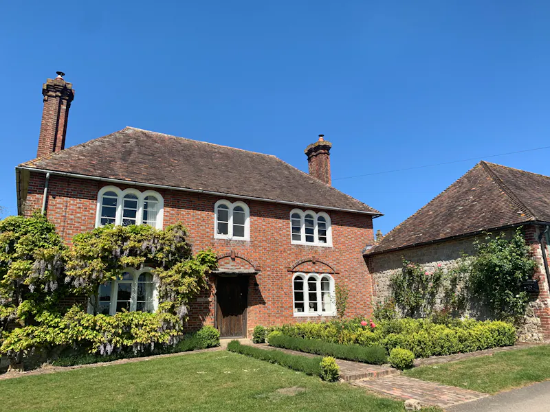 Georgian house near Ashford, A1553 (photo 25)