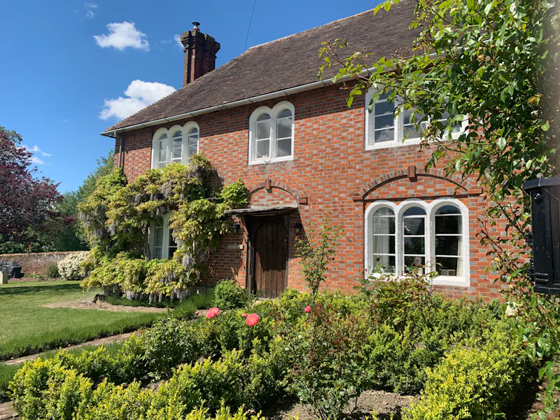 Georgian house near Ashford, A1553 (photo 30)