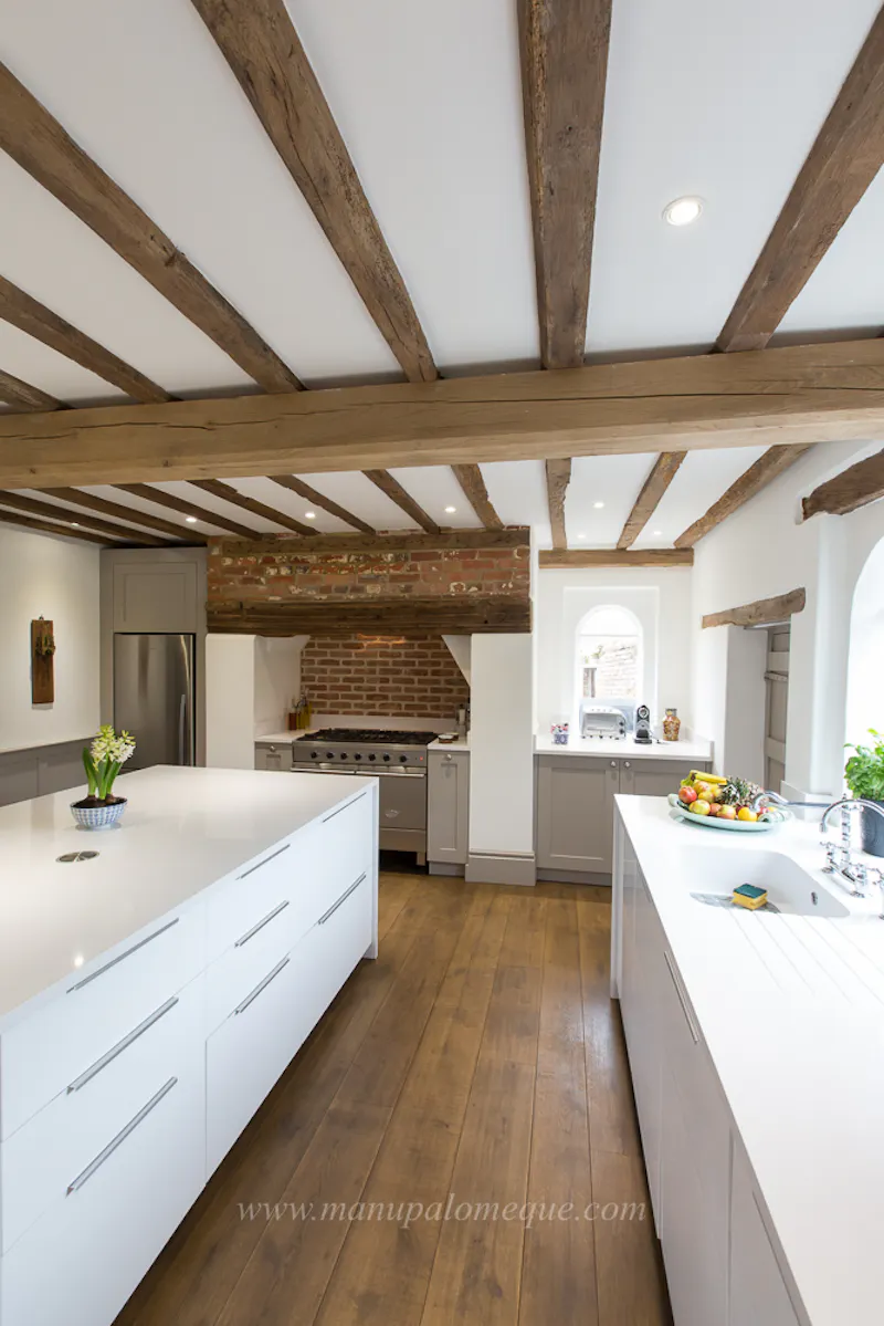 Exposed brick at Georgian house near Ashford, A1553 (photo 2)