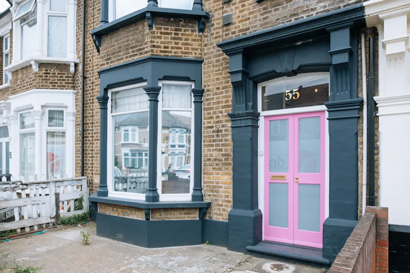 Quirky Victorian Leyton house, B1865 (photo 150)